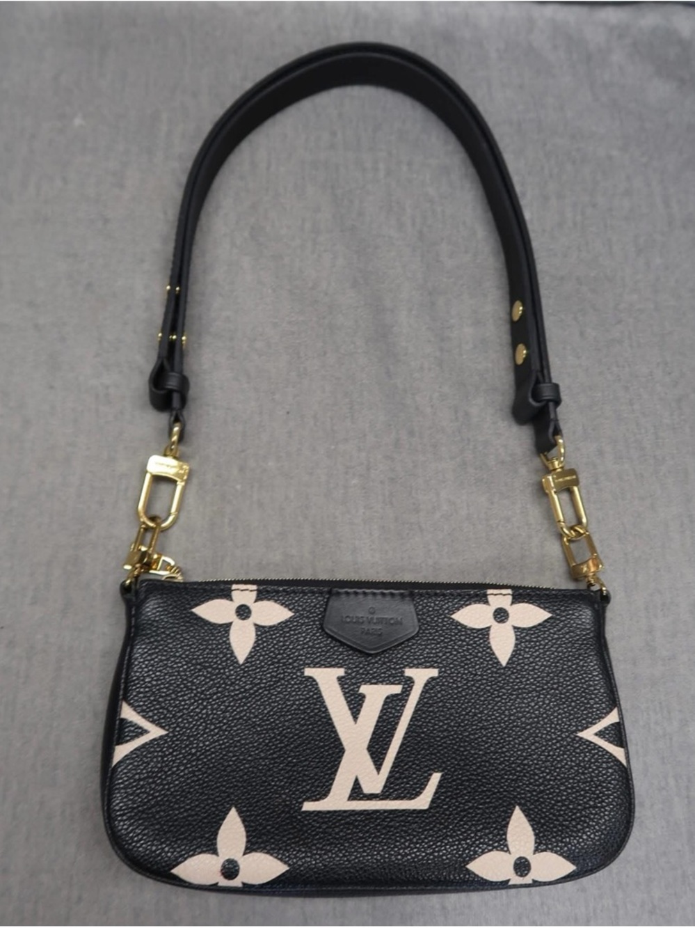 ❌SOLD❌Louis Vuitton Black & Cream Monogram Pochette Shoulder Bag